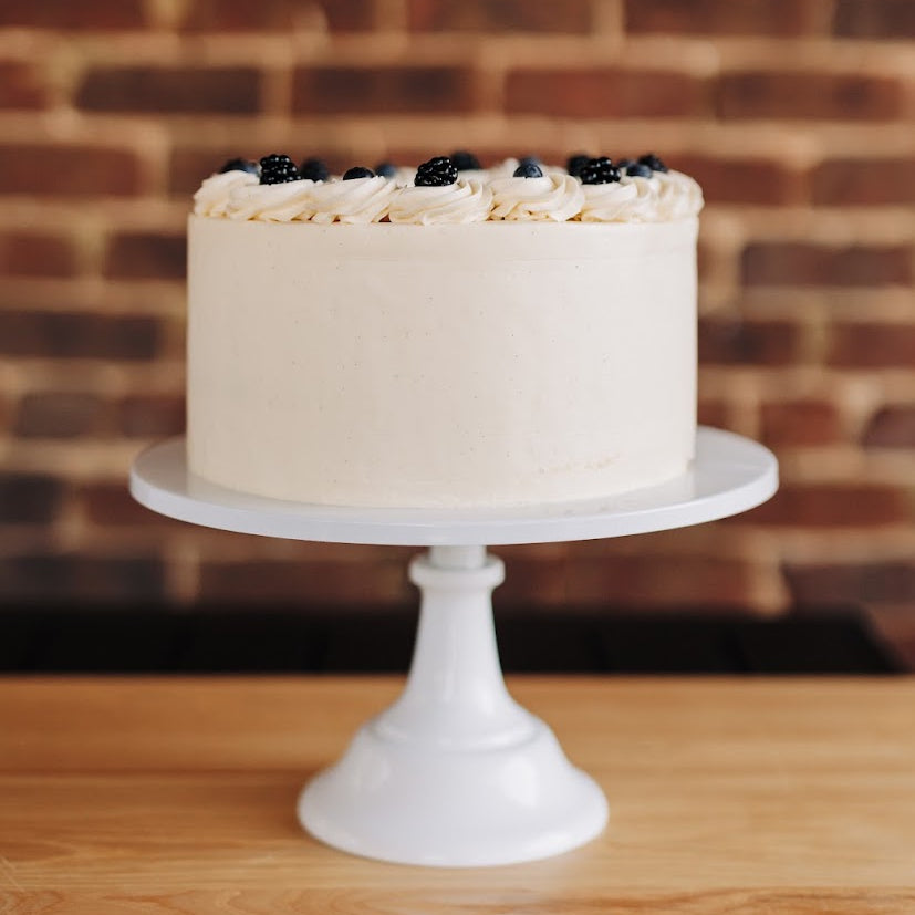 Vanilla Angel Food Cake with Berry Filling