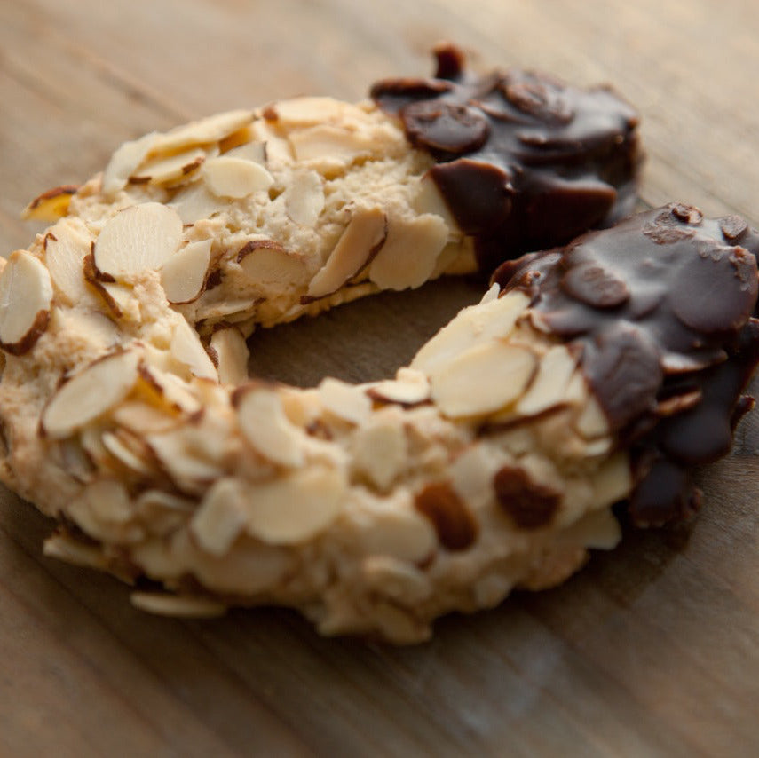 Almond Horn